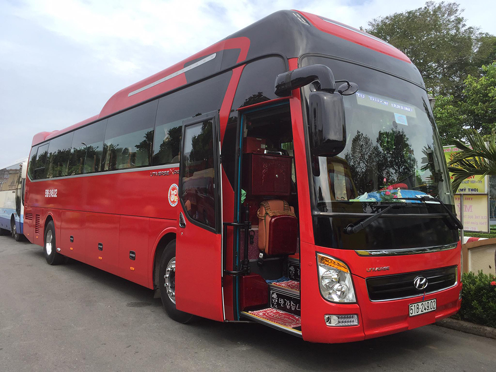 Hyundai Universe 45 chỗ