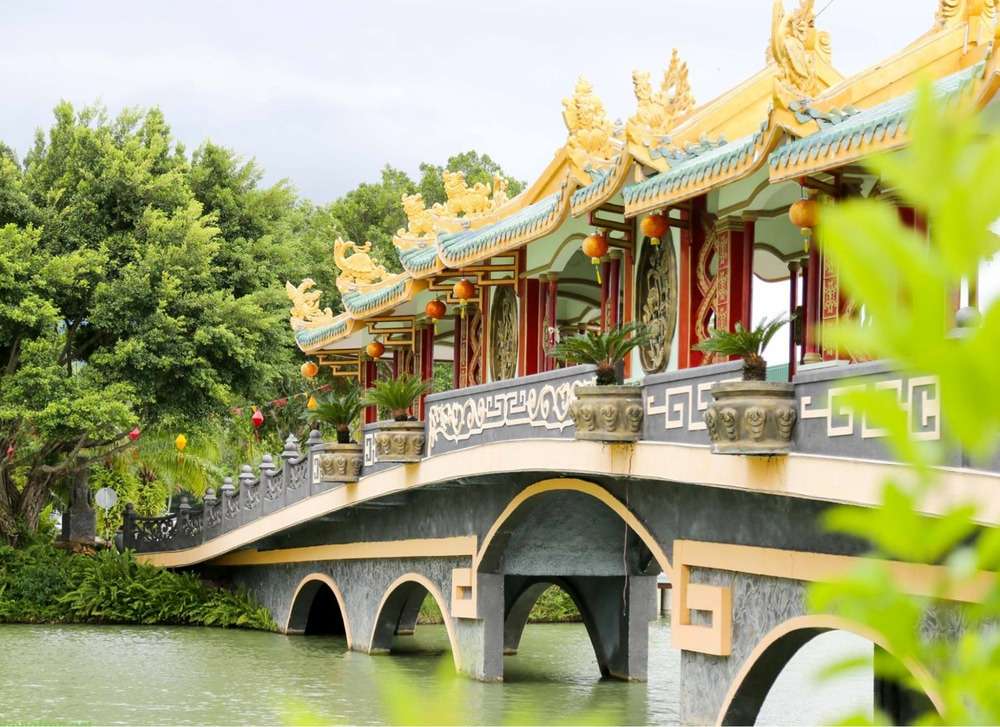 Khu du lịch Long Điền Sơn